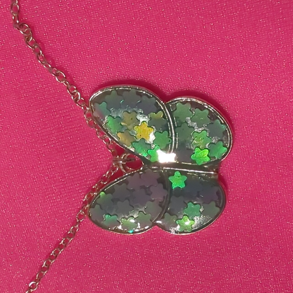 💕Butterfly necklace - Picture 2 of 2